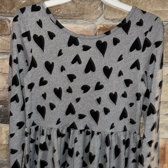 (EUC) Epic Threads Girls Kids Med (10/12) Heart Patterned Gray/Black Dress - Picture 8 of 10